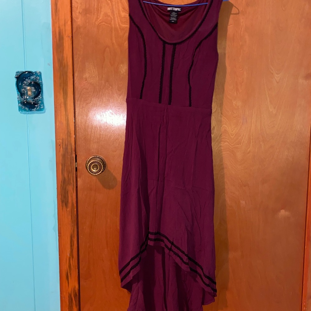 Medium hot topic flowing back dress